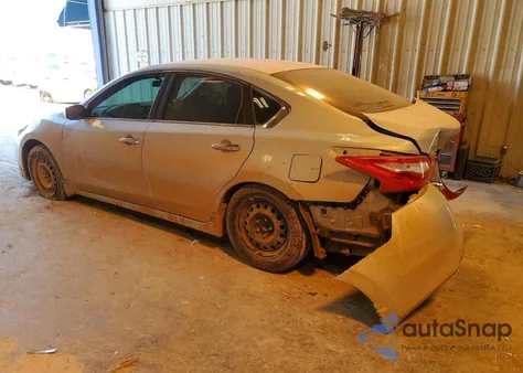 2016 Nissan Altima 2.5 из США, поврежденный, VIN 1N4AL3AP3GN315340